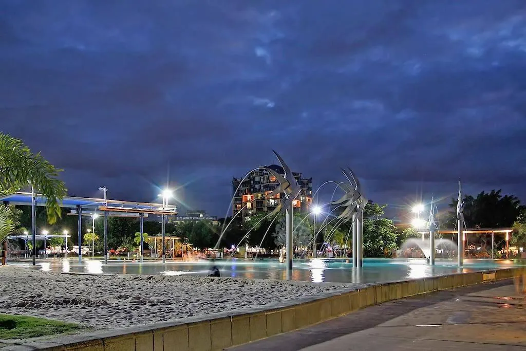 An Abode On Abbott - In The Heart Of The City Cairns 0*,  Australie